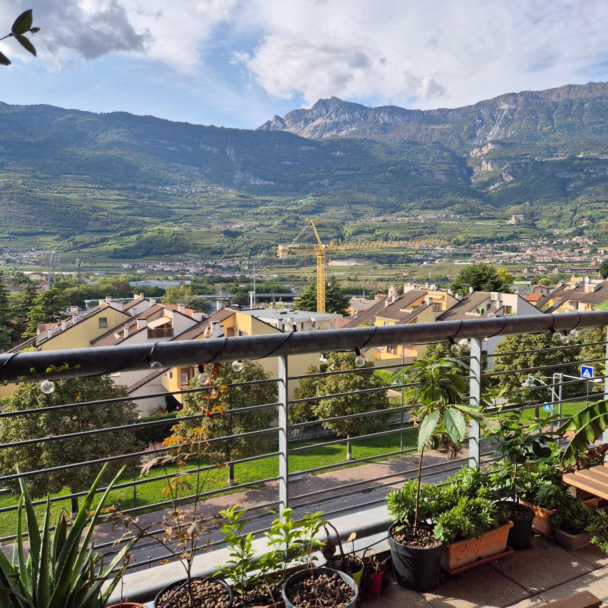Vista Mozzafiato Sulle Alpi Apartment Rovereto  Luaran gambar